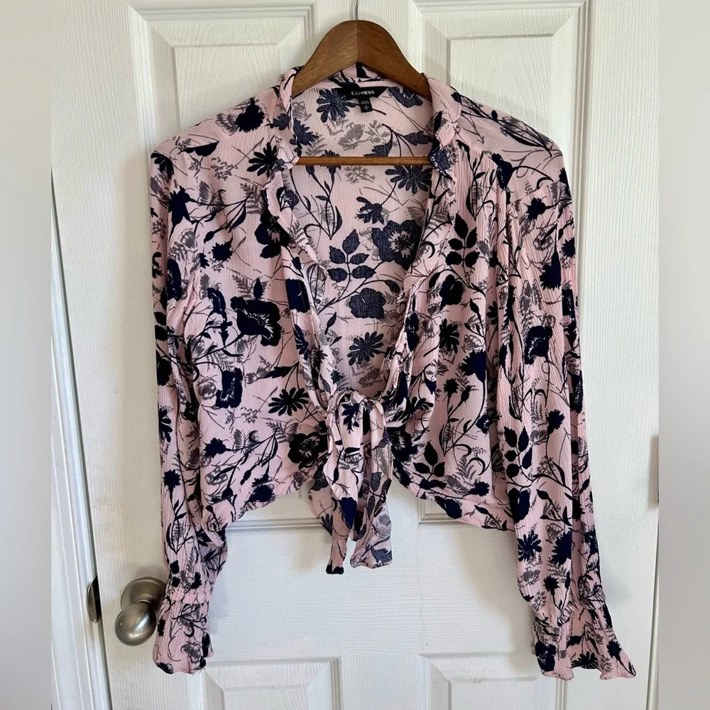 Express Pink and Black Floral Blouse - Picture 1 of 4